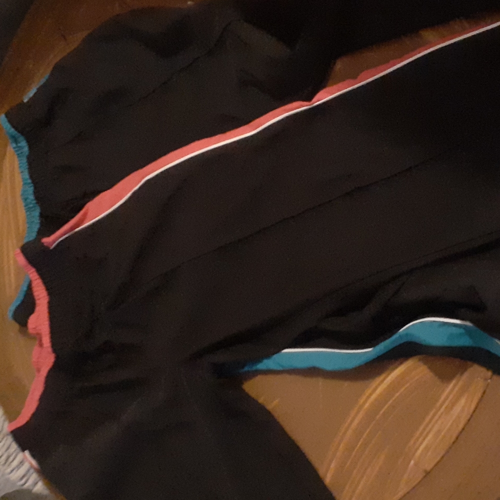2 pack Made for Life sweat pants. Petite Medium in blue and pink